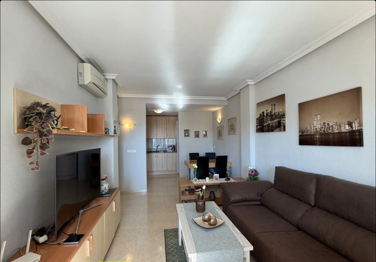 2 sypialnia Apartament na sprzedaż w Torrevieja z basenem - 199 000 € (Ref: 10139130)