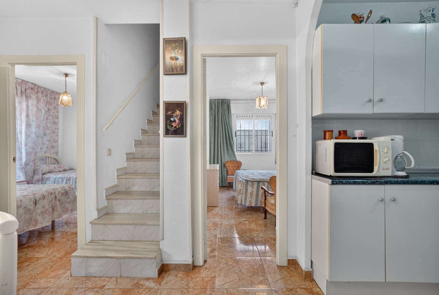 3 sypialnia Bungalow na sprzedaż w Torrevieja z basenem - 184 000 € (Ref: 10141799)