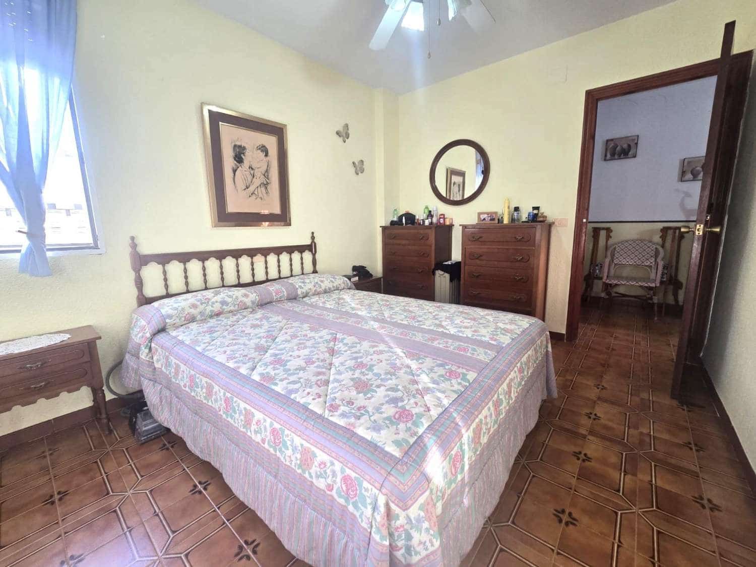 2 soveværelse Lejlighed til salg i Torrevieja med swimmingpool - € 160.000 (Ref: 10146371)