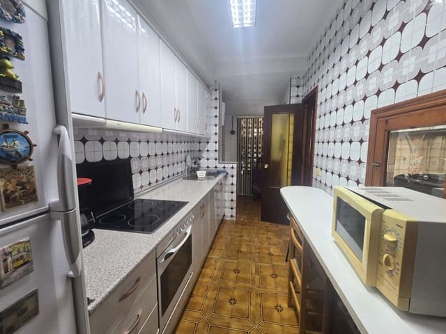 2 chambre Appartement à vendre à Centro, Torrevieja avec piscine - 160 000 € (Ref: 10146371)