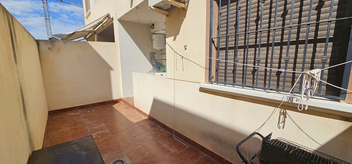 2 quarto Apartamento para venda em Torrevieja com piscina - 189 000 € (Ref: 10154845)