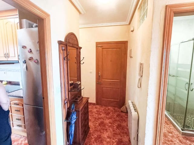 2 soveværelse Lejlighed til salg i Puerto Deportivo, Torrevieja med garage - € 210.000 (Ref: 10159184)