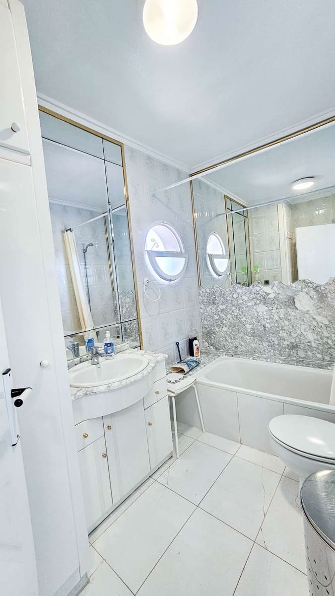 2 slaapkamer Appartement te koop in Torrevieja met zwembad - € 175.000 (Ref: 10159185)