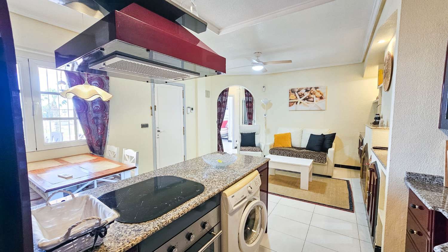 2 slaapkamer Appartement te koop in Torrevieja met zwembad - € 175.000 (Ref: 10159185)