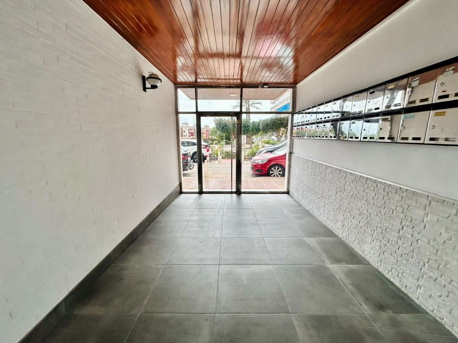 3 chambre Appartement à vendre à Torrevieja avec piscine - 279 000 € (Ref: 10164721)
