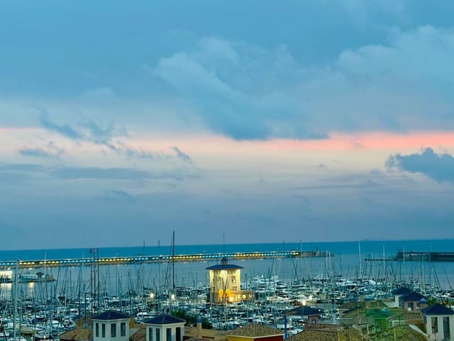 3 sovrum Lägenhet till salu i Puerto Deportivo, Torrevieja med pool - 279 000 € (Ref: 10164721)