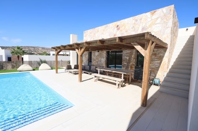 3 sypialnia Willa na sprzedaż w Algorfa z basenem - 620 000 € (Ref: 10166227)