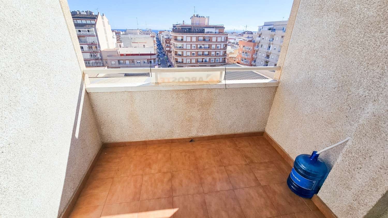 2 soveværelse Lejlighed til salg i Torrevieja med swimmingpool - € 130.000 (Ref: 10168306)