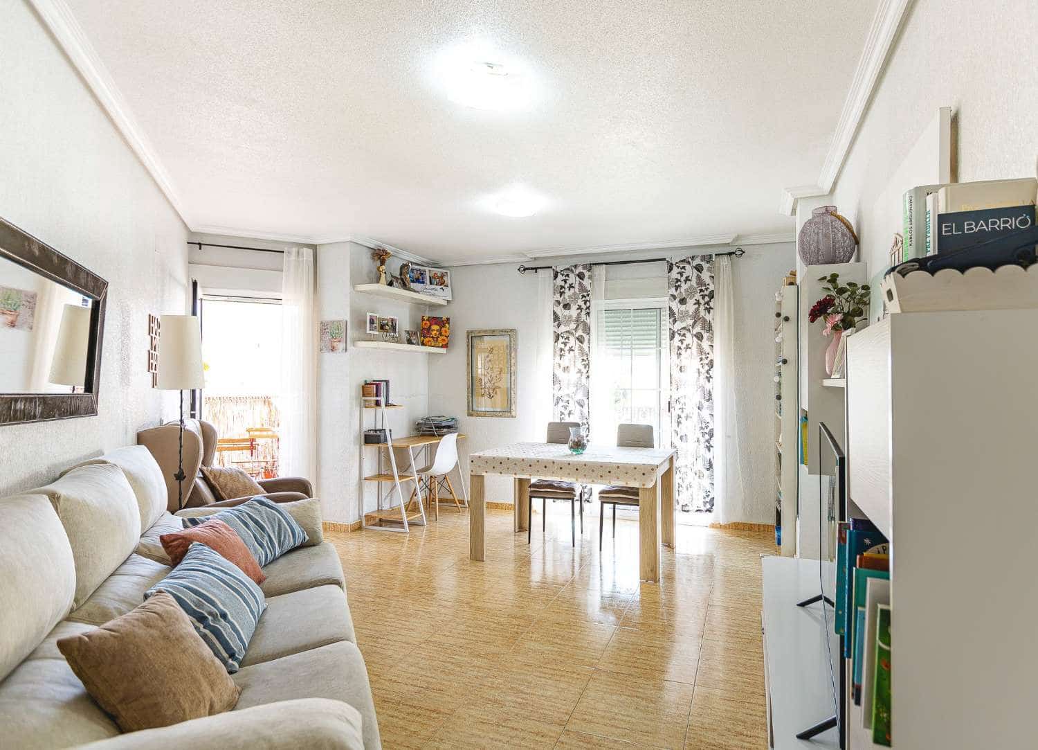 2 Zimmer Apartment zu verkaufen in Catral mit Garage - 129.900 € (Ref: 10171111)