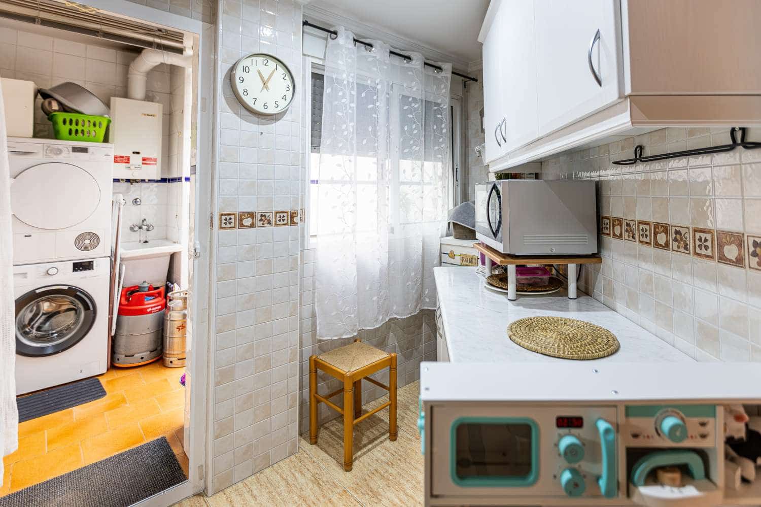 2 Zimmer Apartment zu verkaufen in Catral mit Garage - 129.900 € (Ref: 10171111)