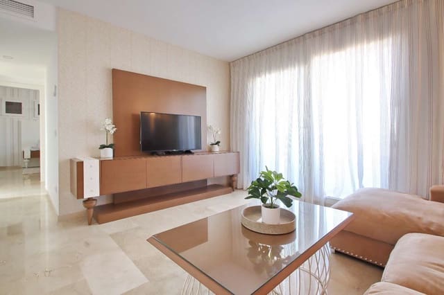 3 chambre Appartement à vendre à Punta Prima, Orihuela avec piscine garage - 399 000 € (Ref: 10176897)