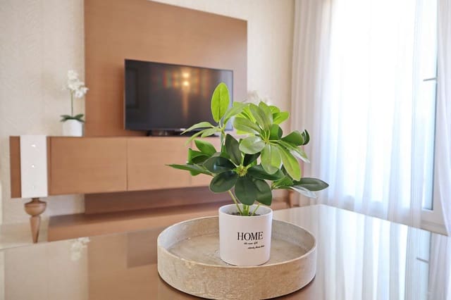 3 chambre Appartement à vendre à Punta Prima, Orihuela avec piscine garage - 399 000 € (Ref: 10176897)