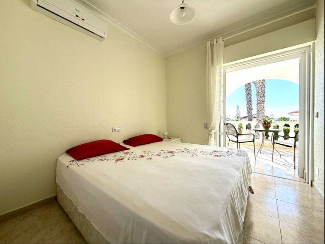 4 slaapkamer Villa te koop in Ciudad Quesada met zwembad garage - € 690.000 (Ref: 10179966)