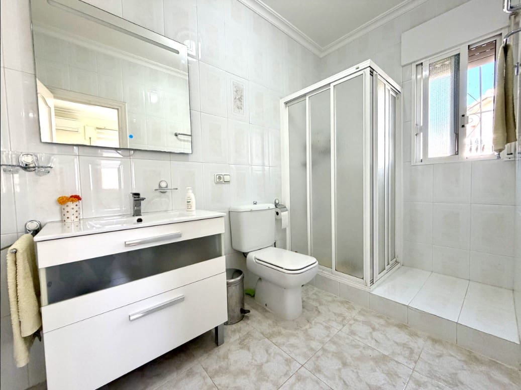 4 slaapkamer Villa te koop in Ciudad Quesada met zwembad garage - € 690.000 (Ref: 10179966)