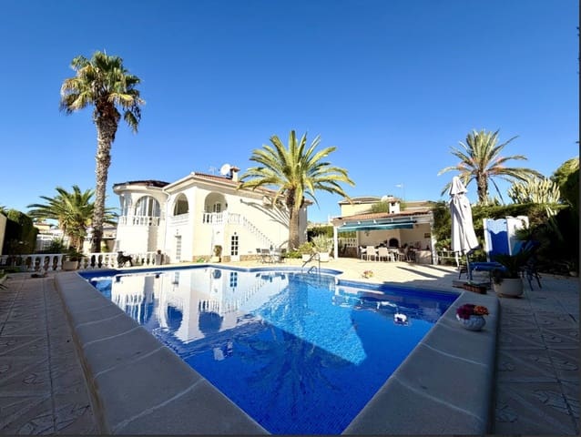 4 slaapkamer Villa te koop in Ciudad Quesada, Rojales met zwembad garage - € 690.000 (Ref: 10179966)