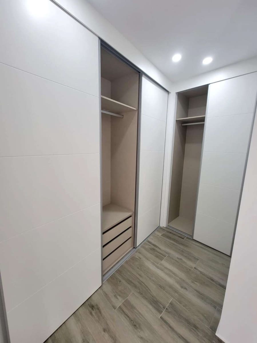 3 sypialnia Apartament na sprzedaż w Torrevieja z basenem garażem - 399 000 € (Ref: 10179968)