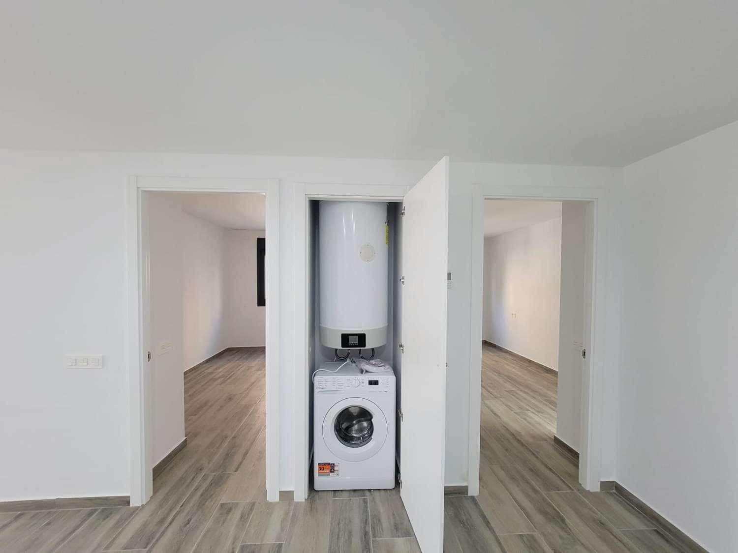 3 sypialnia Apartament na sprzedaż w Torrevieja z basenem garażem - 399 000 € (Ref: 10179968)