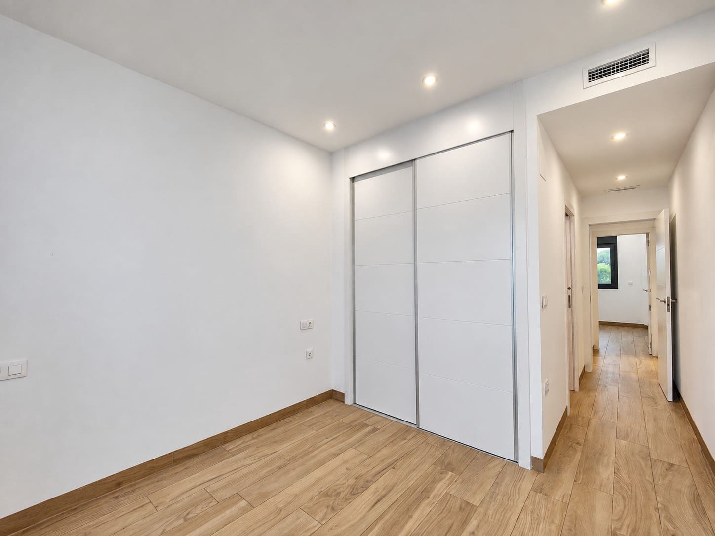 2 soveværelse Lejlighed til salg i Torrevieja med swimmingpool garage - € 359.990 (Ref: 10179969)