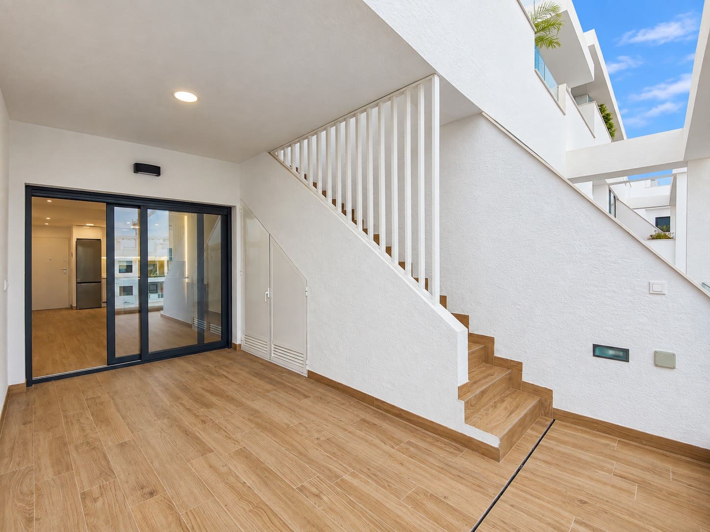2 soveværelse Lejlighed til salg i Torrevieja med swimmingpool garage - € 359.990 (Ref: 10179969)