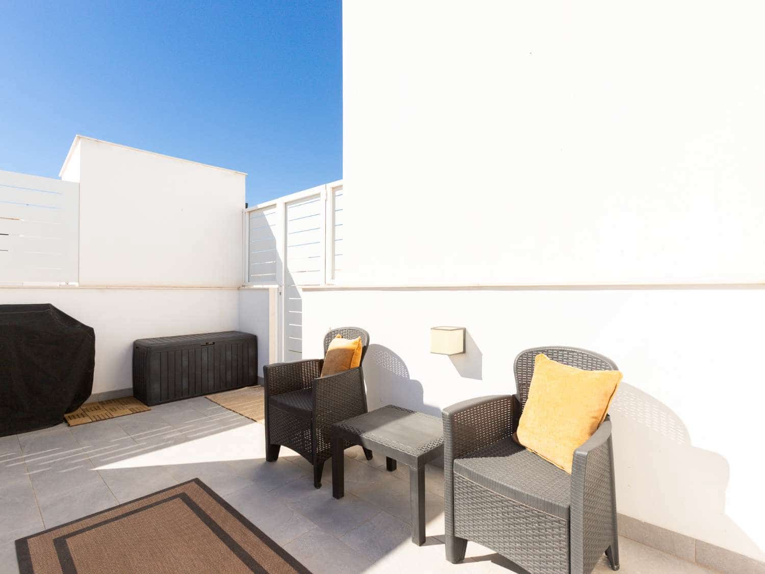 3 soveværelse Lejlighed til salg i Torrevieja med swimmingpool garage - € 379.000 (Ref: 10182722)