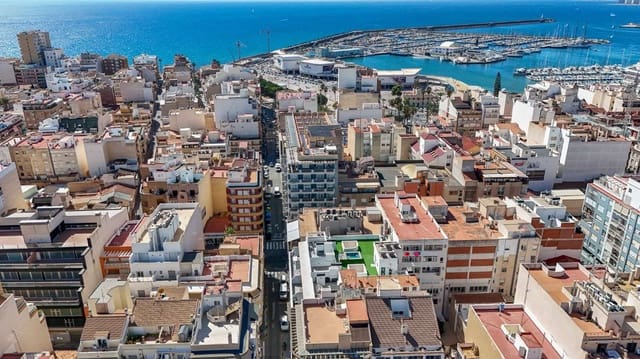 3 soveværelse Lejlighed til salg i Centro - Muelle Pesquero, Torrevieja med swimmingpool garage - € 379.000 (Ref: 10182722)