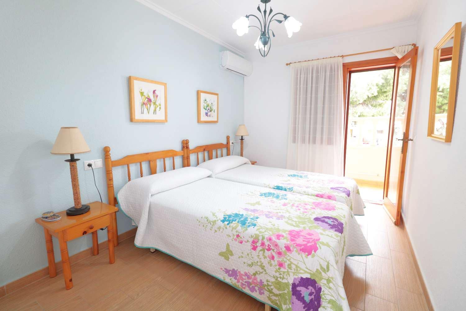 3 sovrum Bungalow till salu i Torrevieja - 196 000 € (Ref: 3745530)