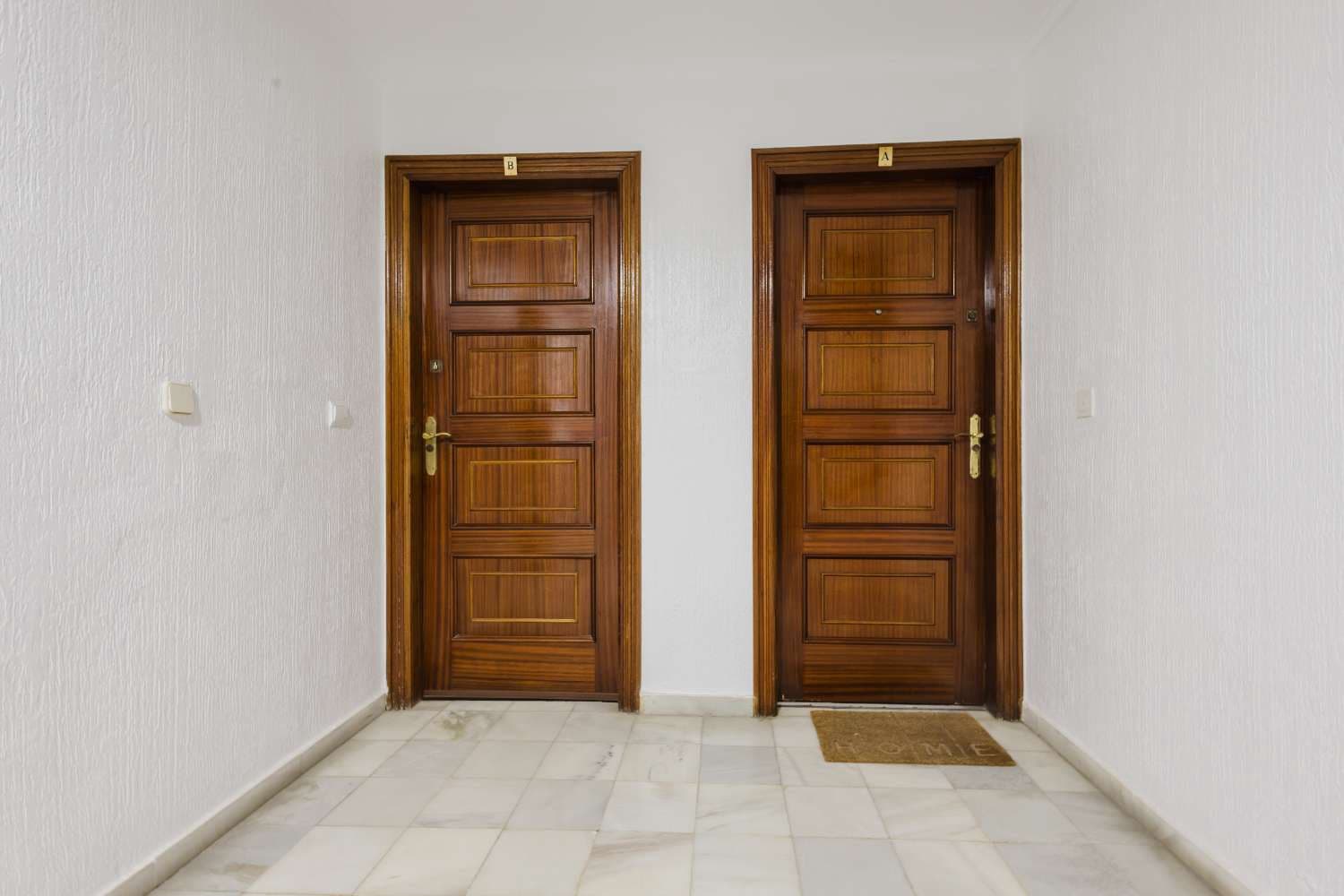 3 Zimmer Apartment zu verkaufen in Torrevieja mit Pool - 249.500 € (Ref: 3745540)