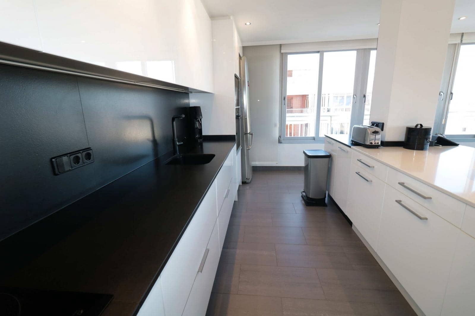 2 camera da letto Appartamento sulla Spiaggia in vendita in Torrevieja con piscina - 350.000 € (Rif: 8207203)