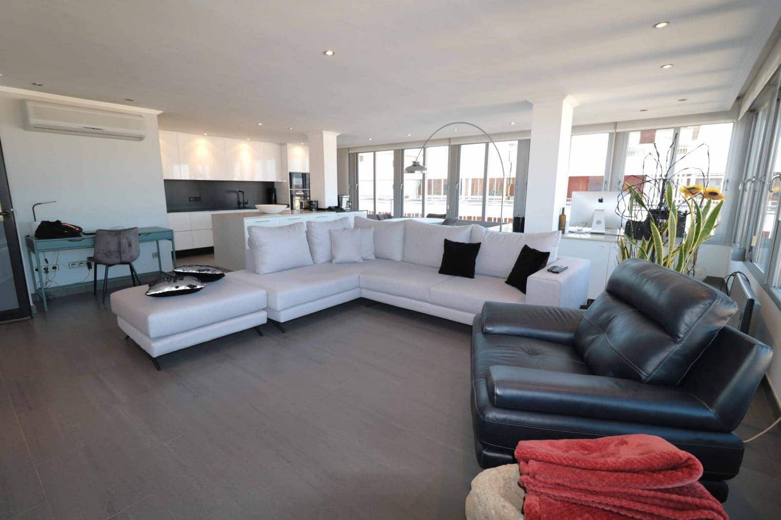 2 camera da letto Appartamento sulla Spiaggia in vendita in Torrevieja con piscina - 350.000 € (Rif: 8207203)