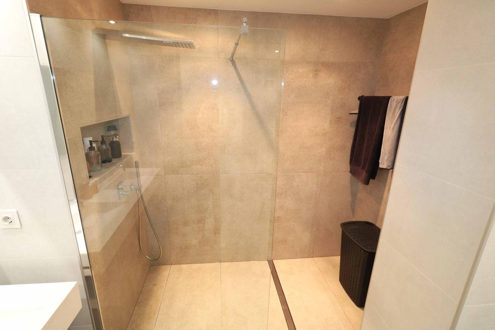 2 camera da letto Appartamento sulla Spiaggia in vendita in Torrevieja con piscina - 350.000 € (Rif: 8207203)