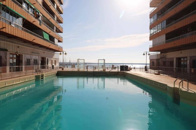 2 camera da letto Appartamento sulla Spiaggia in vendita in Torrevieja con piscina - 350.000 € (Rif: 8207203)