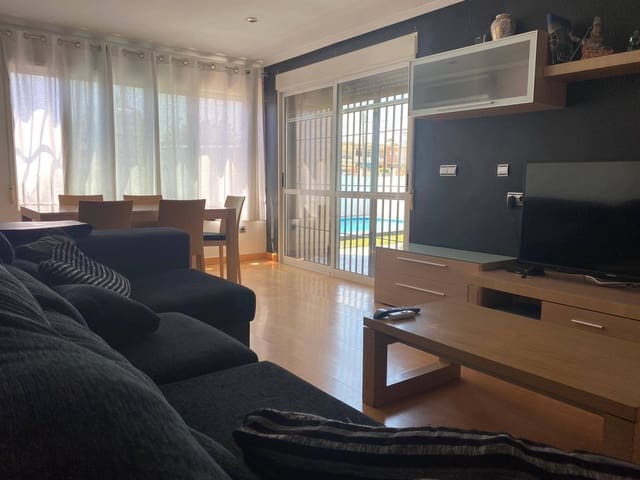 3 makuuhuone Huvila myytävänä paikassa Torrevieja mukana uima-altaan 
autotalli - 380 000 € (Ref: 8207212)