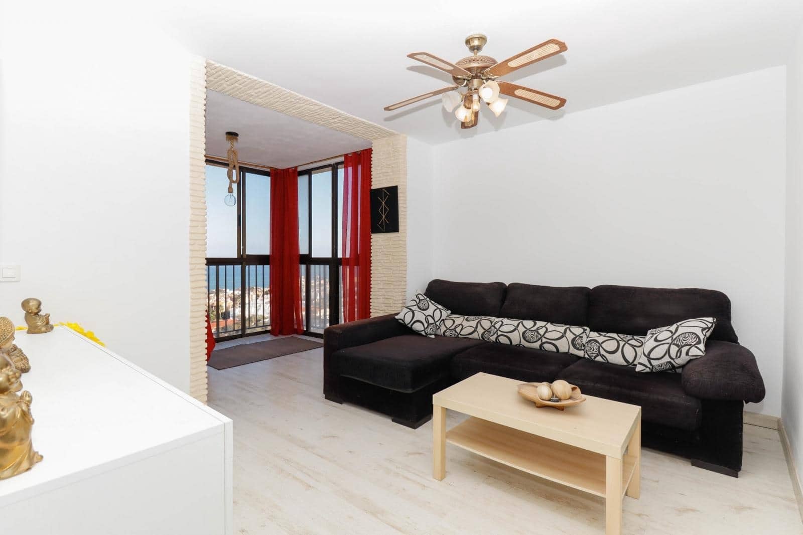 2 bedroom Apartment for sale in Torrevieja - € 141,000 (Ref: 8207216)