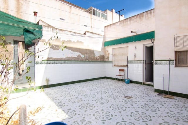 4 quarto Moradia em Banda para venda em Centro - Muelle Pesquero, Torrevieja - 255 000 € (Ref: 8207221)