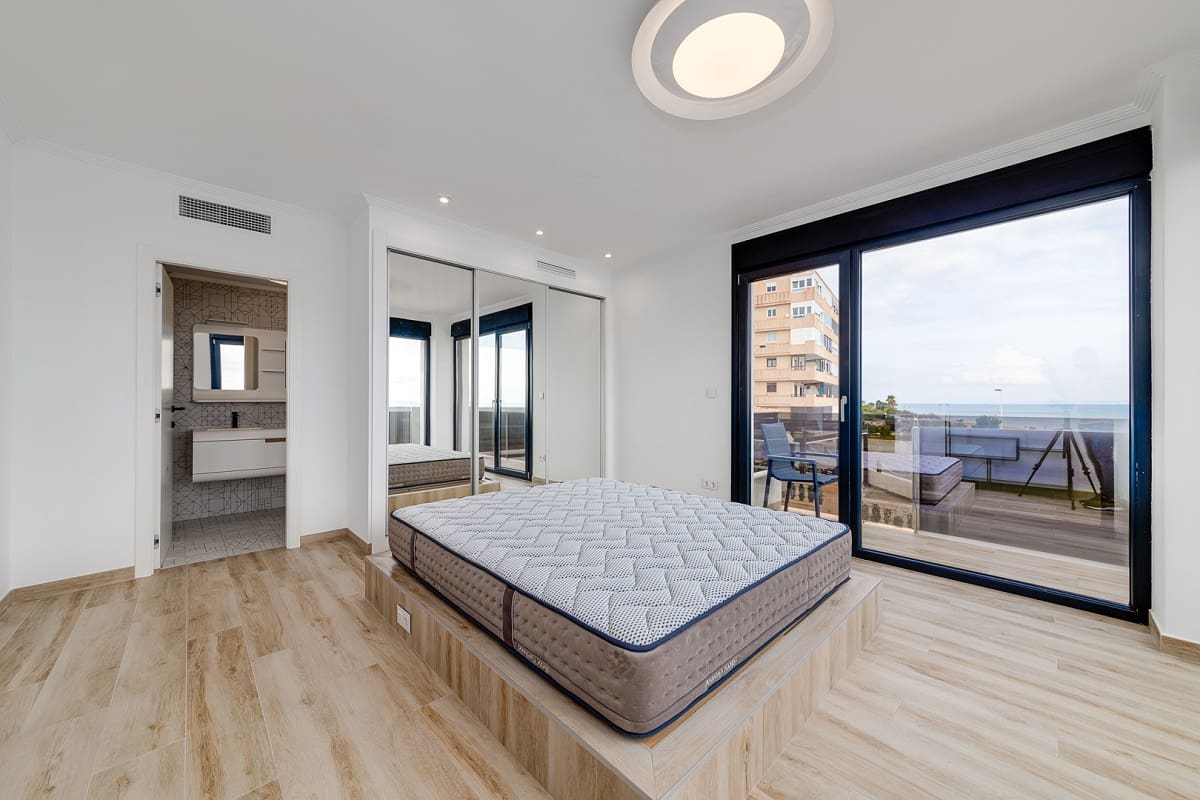 4 sypialnia Willa na sprzedaż w La Mata z basenem - 990 000 € (Ref: 8207269)