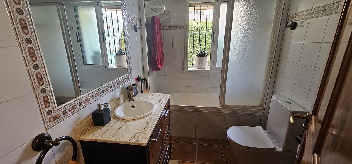3 soverom Bungalow til salgs i Orihuela Costa med svømmebasseng - € 299 000 (Ref: 8207287)