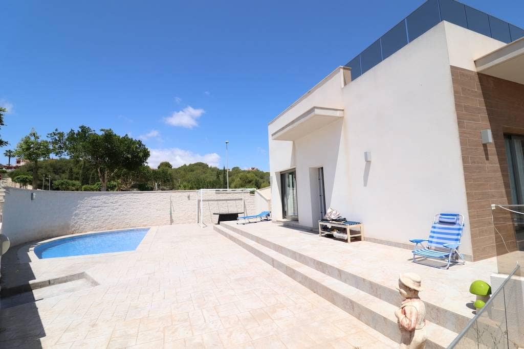 3 camera da letto Villa in vendita in San Miguel de Salinas con piscina garage - 550.000 € (Rif: 8207297)