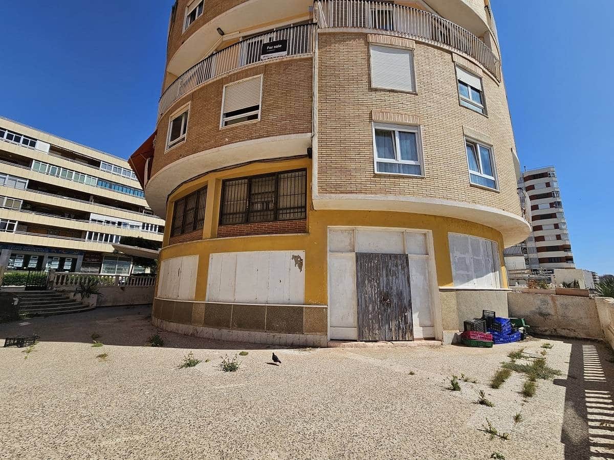 Erhverv til salg i Torrevieja - € 465.000 (Ref: 8207326)