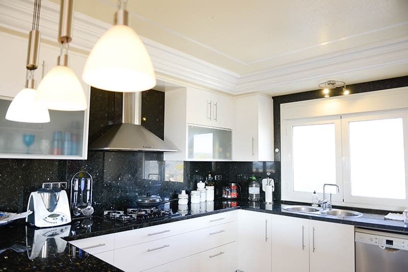 5 makuuhuone Huvila myytävänä paikassa Hondon de las Nieves mukana uima-altaan - 1 799 000 € (Ref: 8207371)