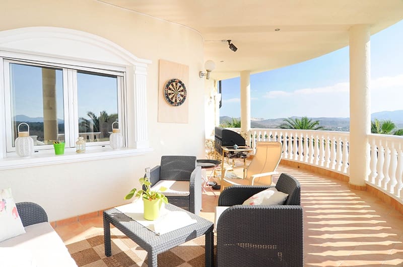 5 makuuhuone Huvila myytävänä paikassa Hondon de las Nieves mukana uima-altaan - 1 799 000 € (Ref: 8207371)