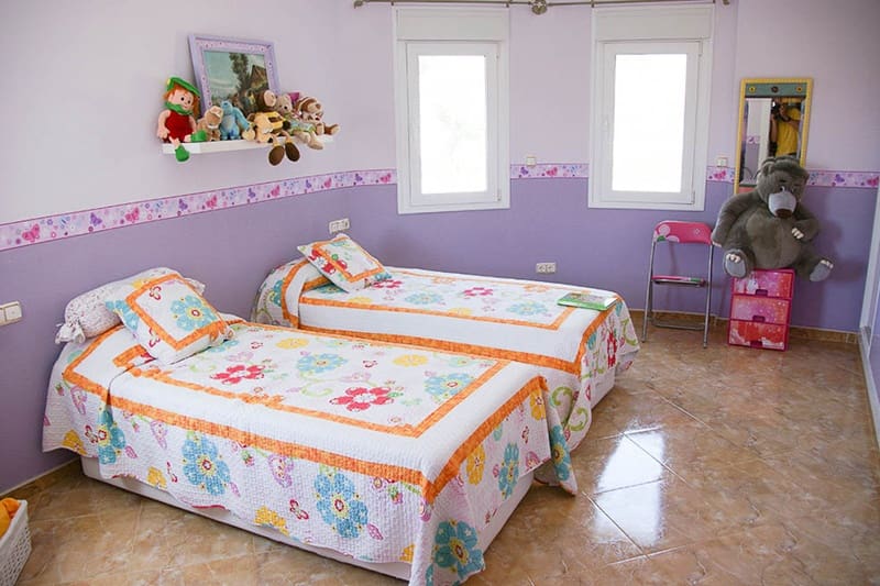 5 makuuhuone Huvila myytävänä paikassa Hondon de las Nieves mukana uima-altaan - 1 799 000 € (Ref: 8207371)