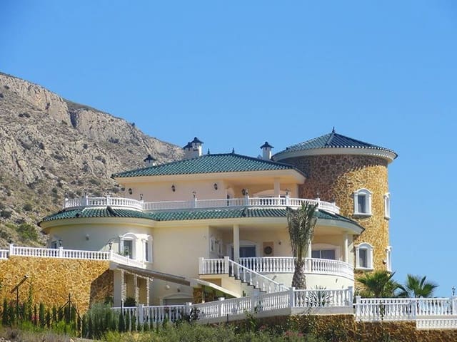 5 makuuhuone Huvila myytävänä paikassa Hondón de las Nieves mukana uima-altaan - 1 799 000 € (Ref: 8207371)