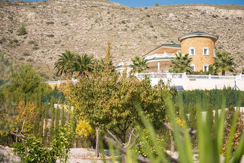 5 makuuhuone Huvila myytävänä paikassa Hondon de las Nieves mukana uima-altaan - 1 799 000 € (Ref: 8207371)