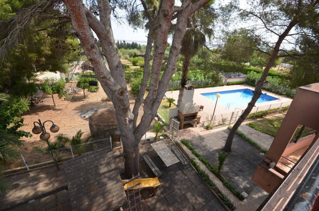 6 soveværelse Villa til salg i Torrevieja med swimmingpool - € 690.000 (Ref: 8207391)
