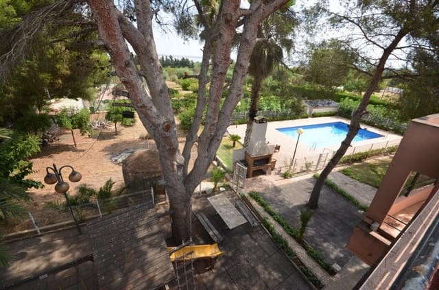 6 soveværelse Villa til salg i Torrevieja med swimmingpool - € 690.000 (Ref: 8207391)