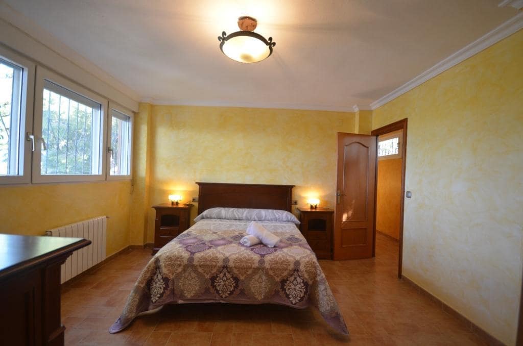 6 soveværelse Villa til salg i Torrevieja med swimmingpool - € 690.000 (Ref: 8207391)