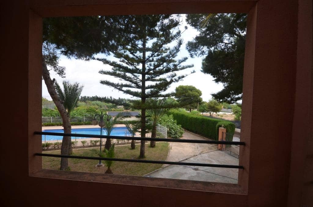 6 soveværelse Villa til salg i Torrevieja med swimmingpool - € 690.000 (Ref: 8207391)