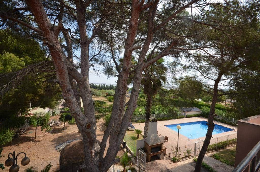 6 soveværelse Villa til salg i Torrevieja med swimmingpool - € 690.000 (Ref: 8207391)