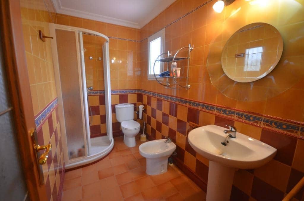 6 soveværelse Villa til salg i Torrevieja med swimmingpool - € 690.000 (Ref: 8207391)