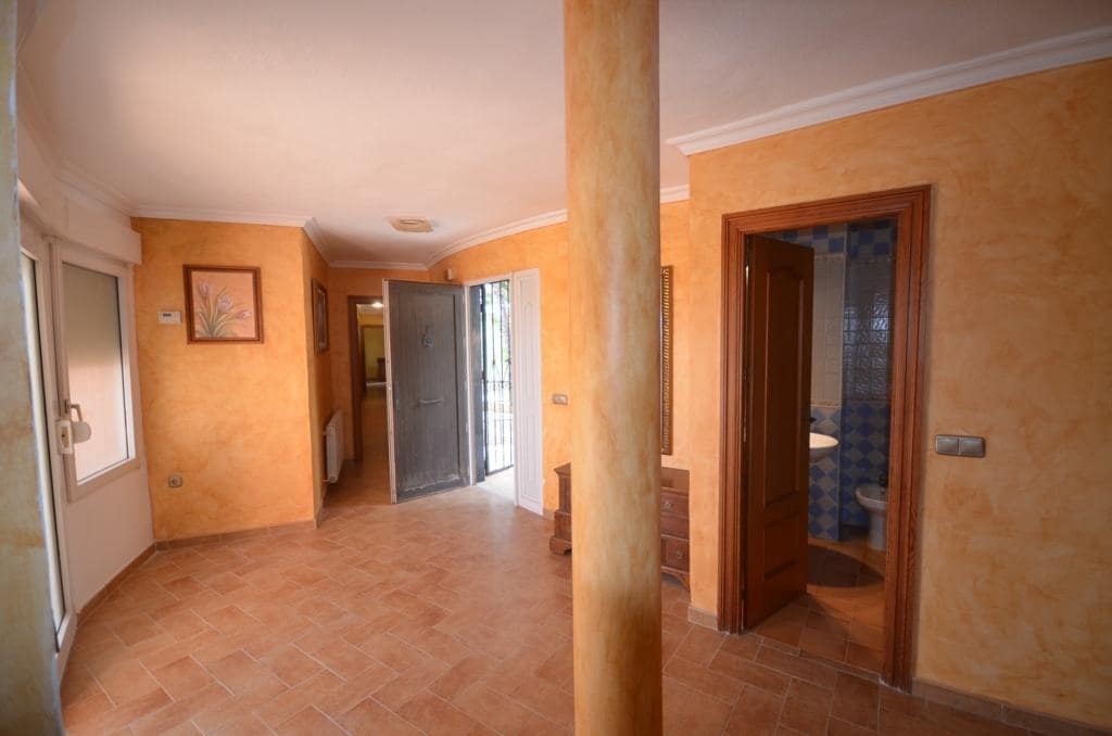 6 soveværelse Villa til salg i Torrevieja med swimmingpool - € 690.000 (Ref: 8207391)